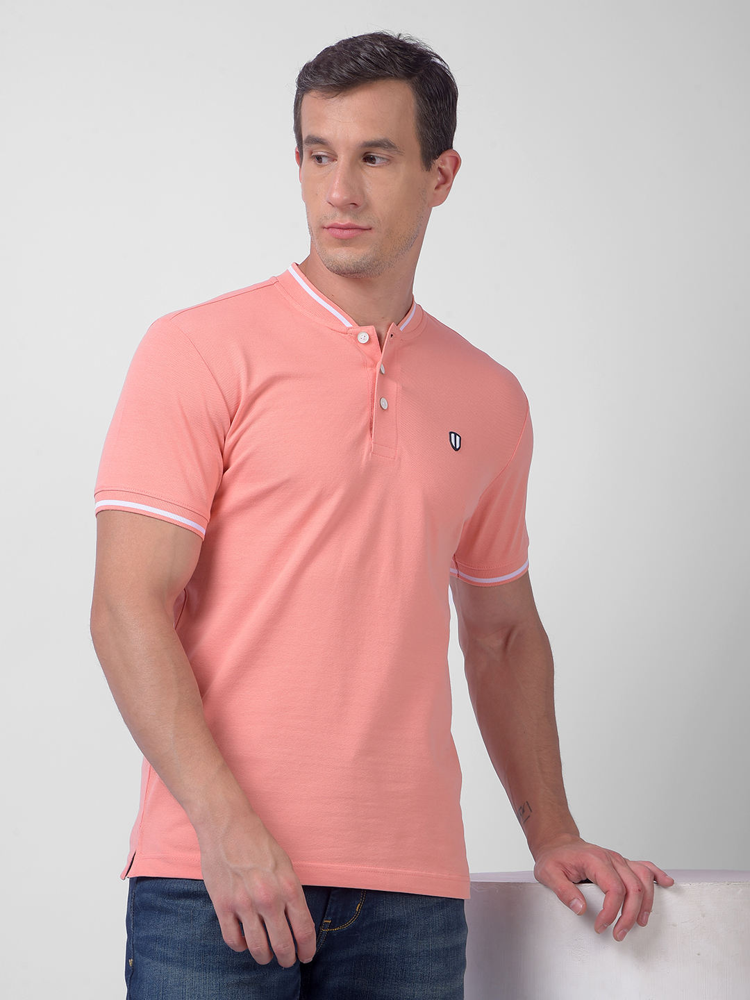 Numero Uno Men Pink Henley Neck Regular Fit T-Shirt